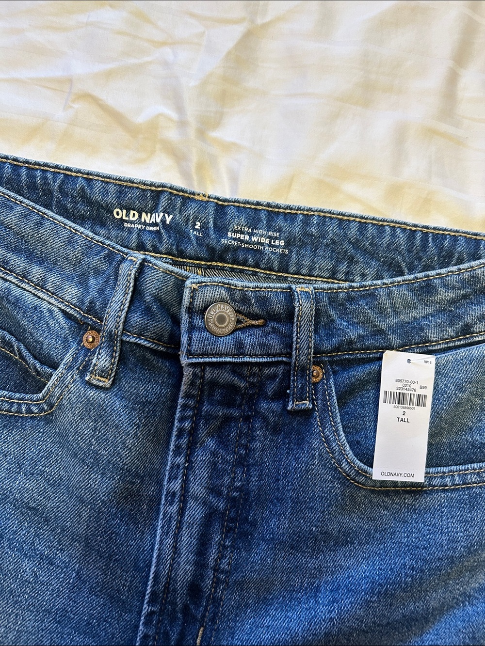 Old Navy Women’s Extra High-Rise Super Wide Leg Jeans
